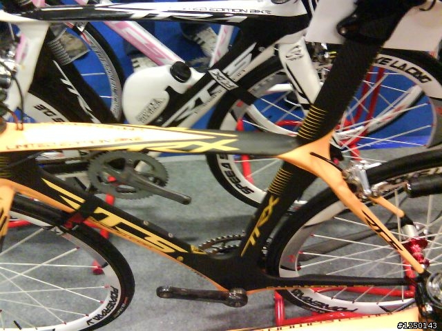 [分享][圖] 10年 台運動休閒展  BANNARD/YETI/X FUSION/ENDURO/POWERWAY/ RTS /RIDLEY