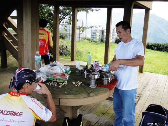 (照片)20100731後棟山賞景泡茶行