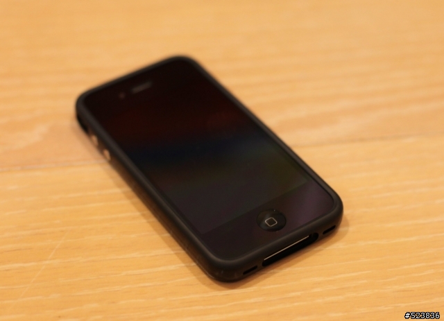 iPhone 4 Bumper (白 / 粉紅 / 黑)~