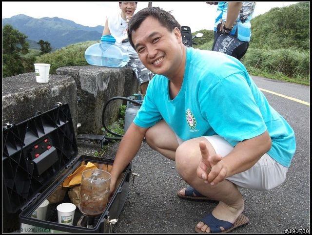20100725五分山泡咖啡，領照片囉~