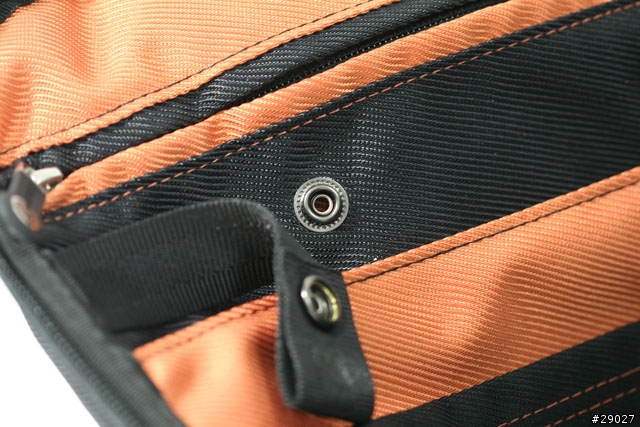 MBP17"的第二個家-Booq Taipan Lift L