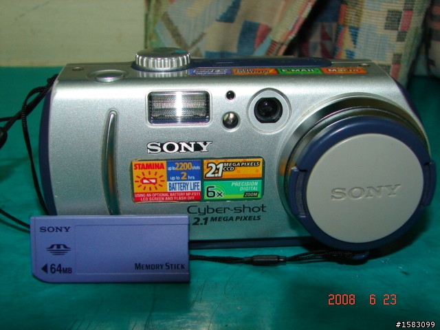 200萬畫素(手機..相機)九年老機SONY P50