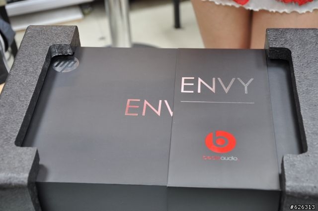 [簡易開箱] Envy 14"