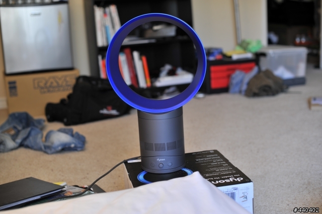 顛覆傳統～沒有葉片的電風扇 Dyson am01
