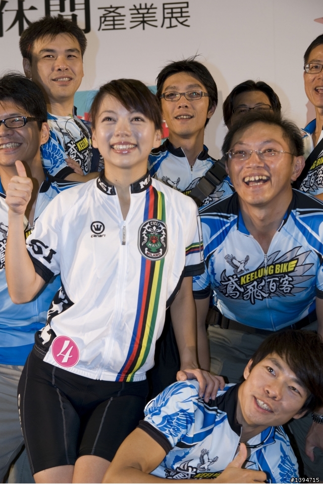 鳶飛百客 -- 美型女決選照片