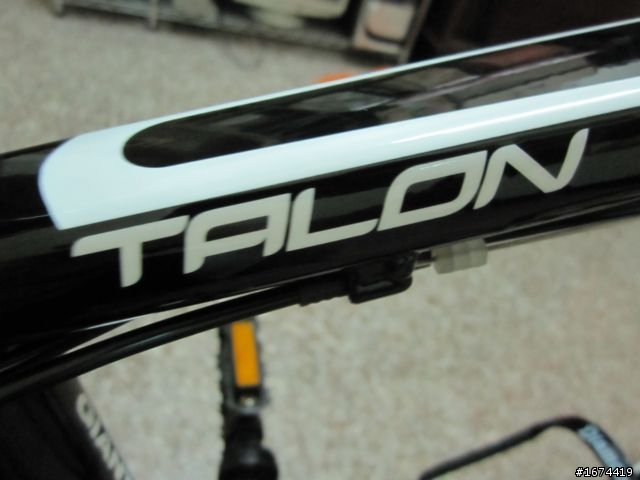 終於輪我開箱了.....TALON啦