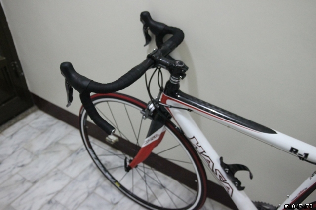 【分享】HASA 2011年式 R-1碳纖維公路車