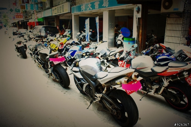 『極限運動』極致精美YAMAHA R6-17000RPM飛行傘之旅