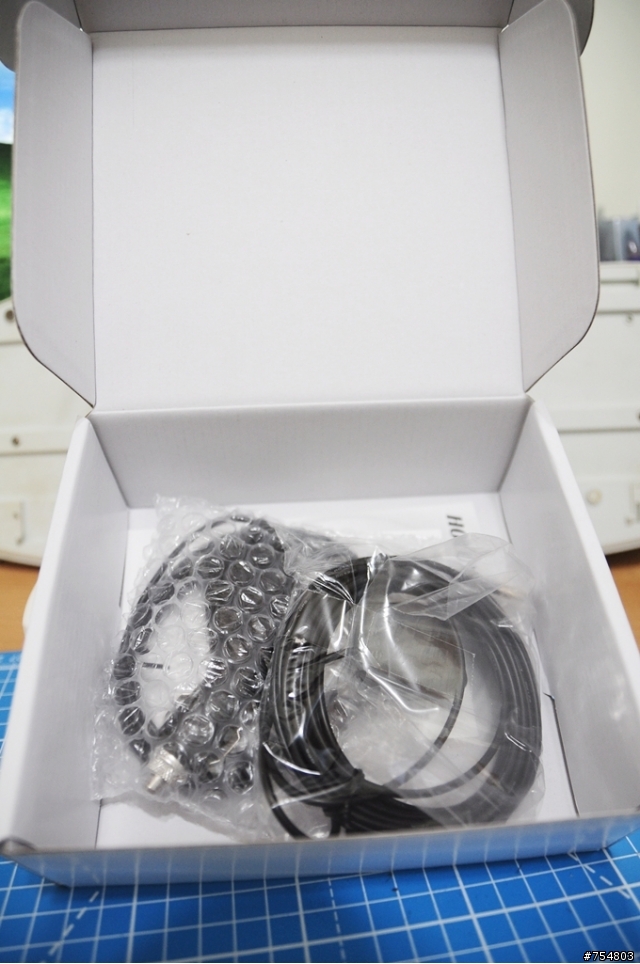 [開箱&車內簡易埋線] Garmin nuvi 1470T + HOLUX AR-10