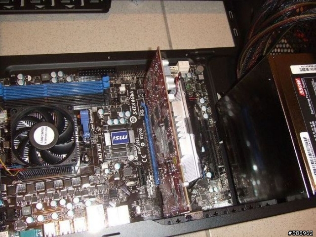 AMD-四核心-945-2萬元整~小小開箱文!(增圖)分享我的工作環境圖!!