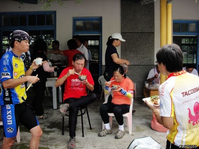 (照片)20100725鐵國山硬陡行暨中華電信減碳愛地球無車日活動