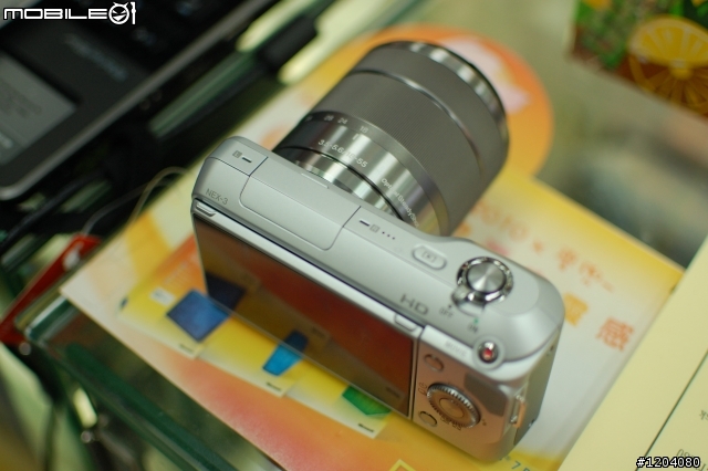 NEX  3 打開箱圖