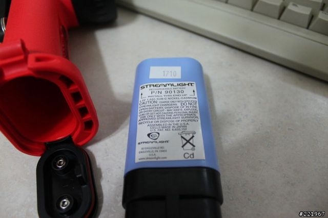 [開箱文]STREAMLIGHT SURVIVOR LED L型手電筒(防爆)