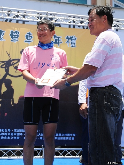 (貼圖)環高雄 100公里16歲成年禮挑戰行