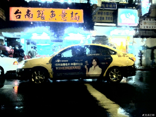 M10E LOMO照片蓋大樓啦