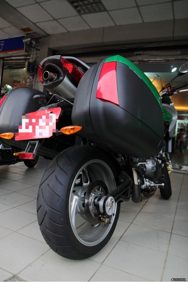 最強與最貴的試乘--Kawasaki Z1000 + Benelli TRE 899K