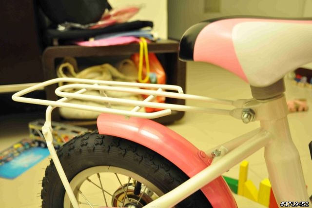 小豆芽的 捷安特 Giant KJ-125 12"童車分享~~