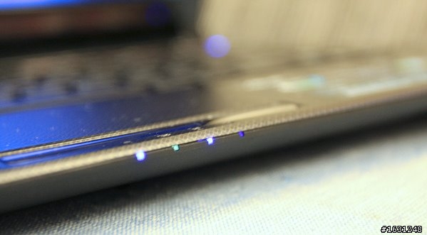 [開箱+試用]華碩U35JC筆記型電腦不專業分享～