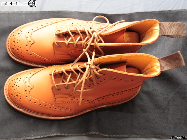 《開箱分享》TRICKER'S 英式雕花鞋