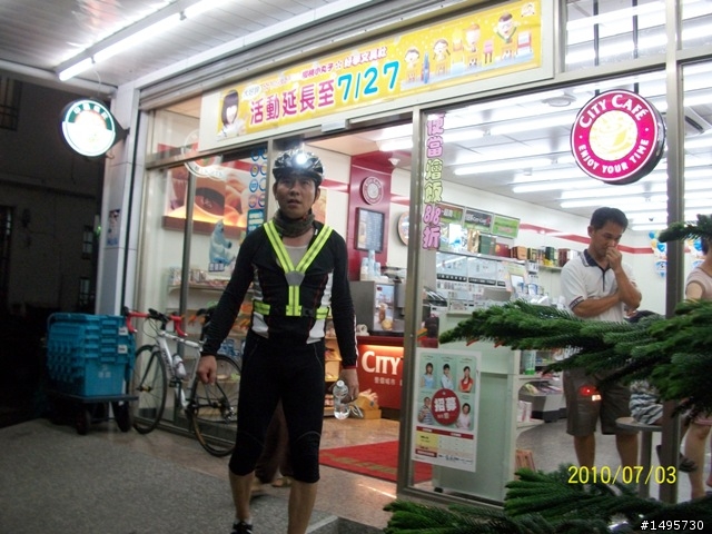 瘋600K (之) 一家都是人...相片600張