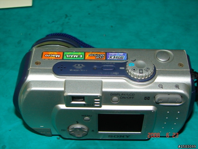 200萬畫素(手機..相機)九年老機SONY P50