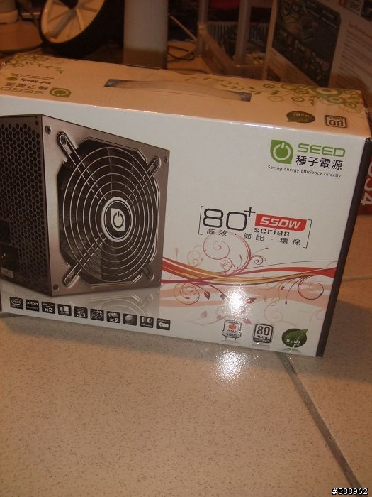 AMD-四核心-945-2萬元整~小小開箱文!(增圖)分享我的工作環境圖!!
