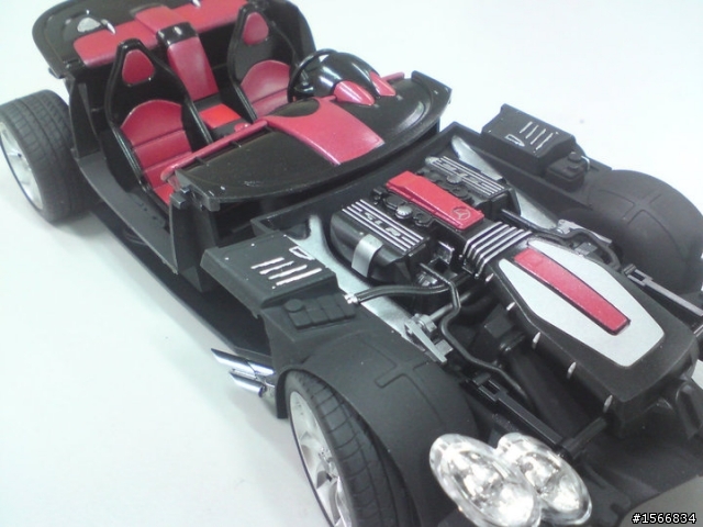 Mercedes-Benz SLR McLaren  鏡面烤漆  (圖多多多請謹慎服用)