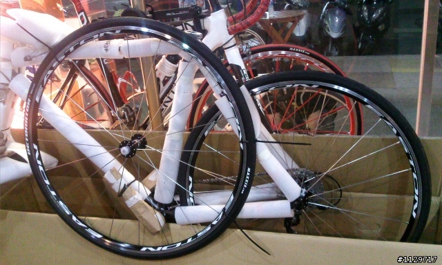 我的第一台公路車 開箱照(正在適應當中)