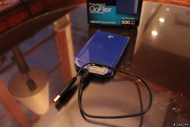 [心得分享] Seagate GoFlex行動硬碟 升級USB 3.0連接線 + 測速篇