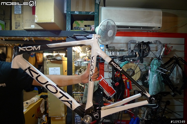 遲到了快一個月的SRAM Force + KUOTA KOM開箱及組車文