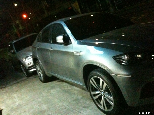 bmw x6m 開箱照.....彰化現場   加墾丁逛逛<i phone拍攝!抱歉有一點糢糊!@@>