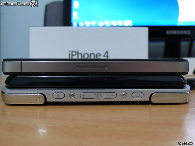 iPhone 4 + 保護殼 + 螢幕保護貼 (9/10 更新Apple原廠bumper)