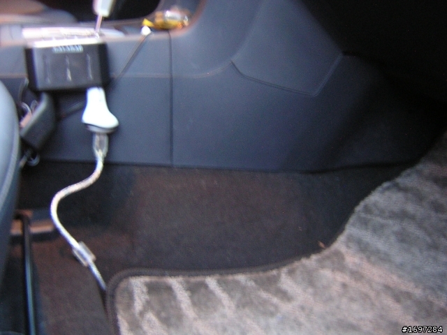 行車紀錄器開箱分享+車充線藏線+一對三開關