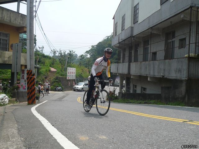 【照片】99/08/08 活力８８騎遊谷關
