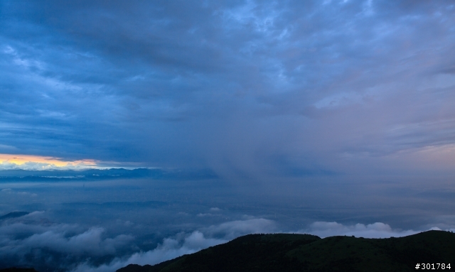 [分享] 大屯山之夕陽.火燒雲.下雨.雲海.彩虹奇景