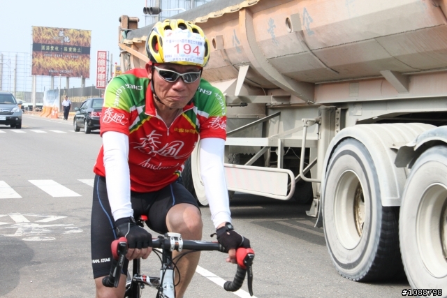 2010.09.03新增-2010.08.22 環台中100K拉力賽-車友照片(鯉魚潭轉140縣道&航空站補給站前)(持續新增中,請耐心等候~謝謝大家)