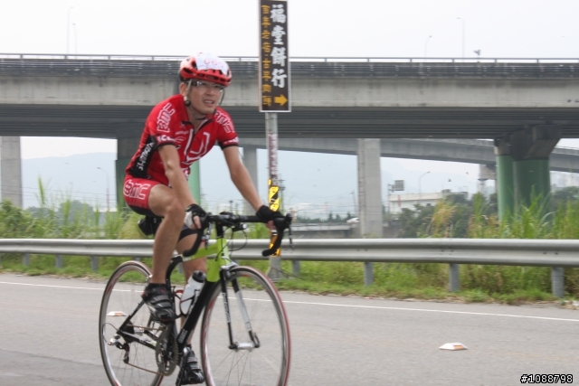 2010.09.03新增-2010.08.22 環台中100K拉力賽-車友照片(鯉魚潭轉140縣道&航空站補給站前)(持續新增中,請耐心等候~謝謝大家)