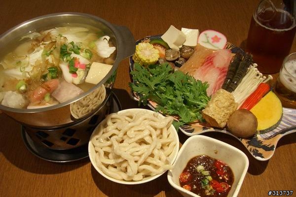 南部少見的"紙火鍋"專賣店，"205巷紙火鍋"喔！