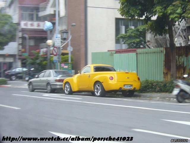 去花蓮玩遇到小車隊