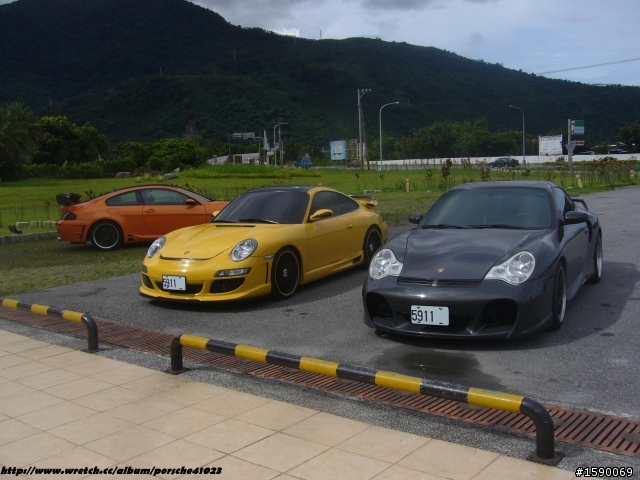 去花蓮玩遇到小車隊