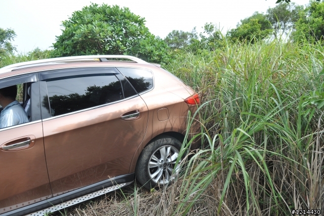 luxgen7suv挑戰極限深度off-road