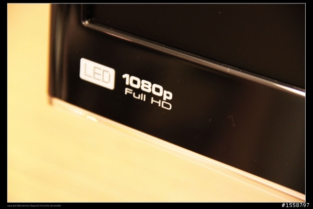 [女王開箱文]超划算的Full HD LED液晶螢幕-Viewsonic VX2450WM