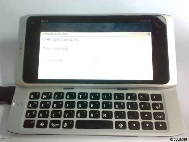【圖片】更酷的~~NOKIA N9搭載Meego實機照!!!