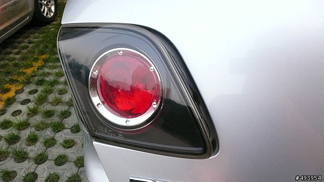 08款~Mazda3 5D 後霧燈更換作業!
