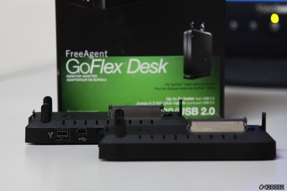 [開箱] 我也敗入大容量外接硬碟了 - Seagate FreeAgent GoFlex Desk
