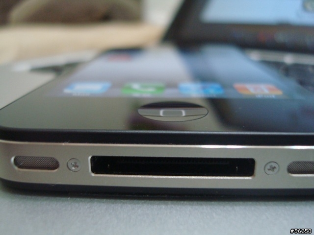 iPhone4 + 綠色 bumpers 開箱
