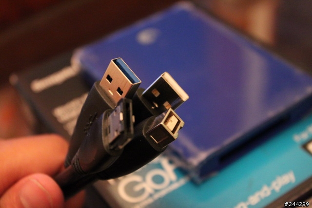[心得分享] Seagate GoFlex行動硬碟 升級USB 3.0連接線 + 測速篇