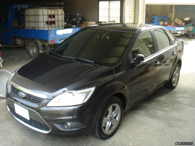 7/27 FOCUS TDCi 4D 訂車了!~~~8/23 小小開箱拉~~~