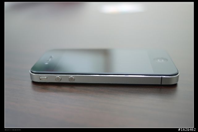 (開箱) iPhone 4 美版32G開箱! icon畫質/遊戲解析度問題