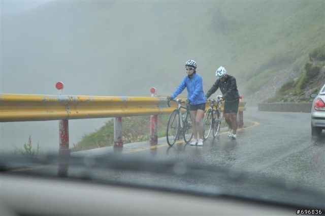 99/8/28-29在武嶺/日月潭騎單車的人-來領取照片囉!